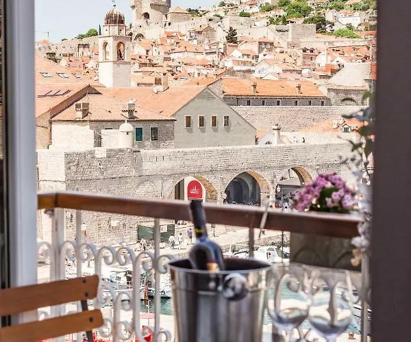 Cativla アパート *