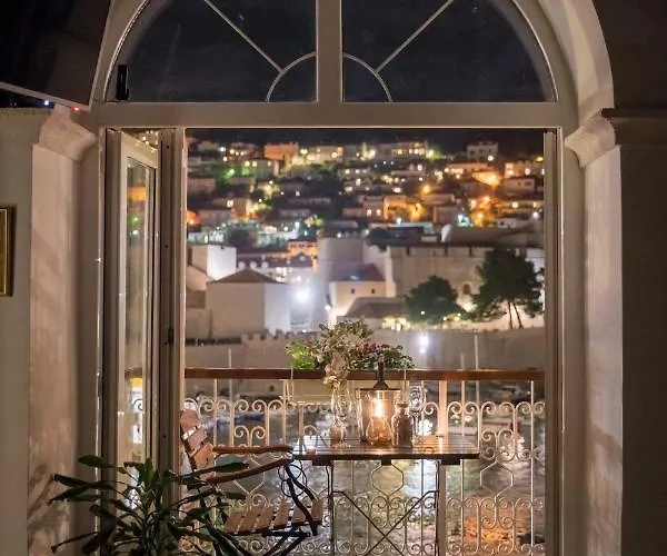 アパート Cativla ドゥブロブニク